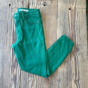 Pilcro green mid-rise skinny jeans size 32